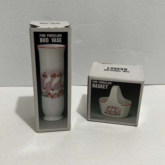 Vtg NWT Porcelain Christmas Bud Vase Basket Set Miniature Santa Sled 2 Piece Box - Picture 7 of 16